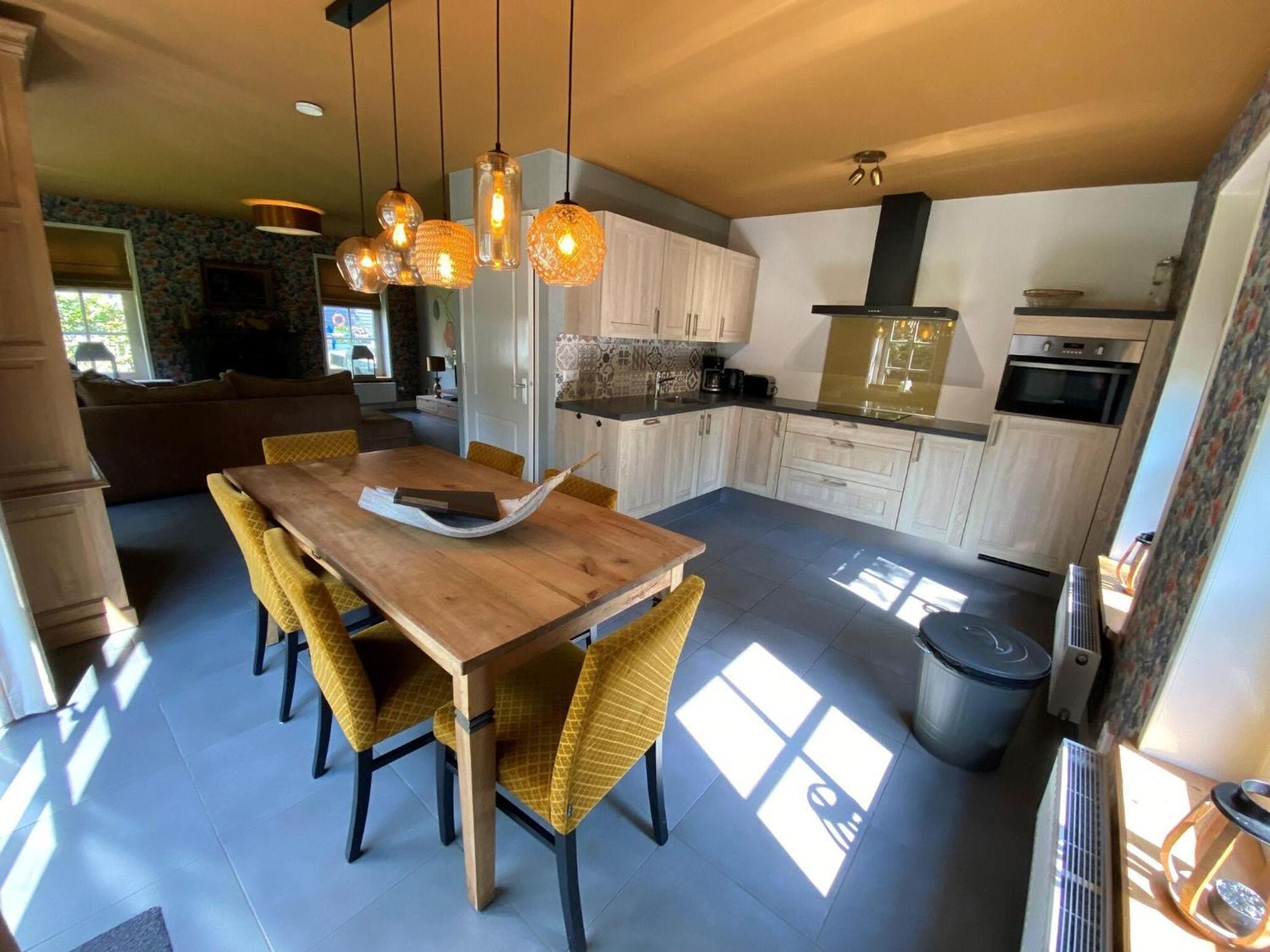 Lush Villa In Hippolytusho With Jacuzzi Hippolytushoef Buitenkant foto